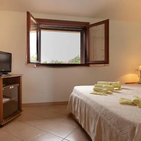 I Doni Del Mandorlo * Альгеро